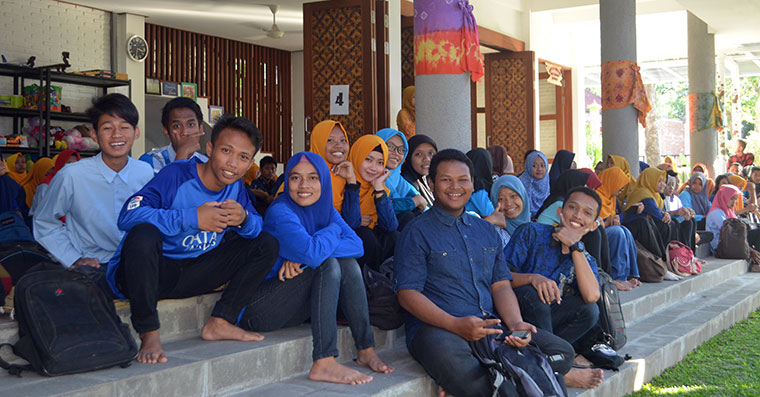 Titian Sending Off 89 Secondary School Graduates